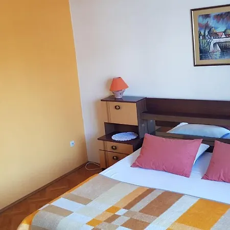 Apartment Miljenko Banjol