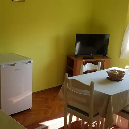 Apartment Miljenko